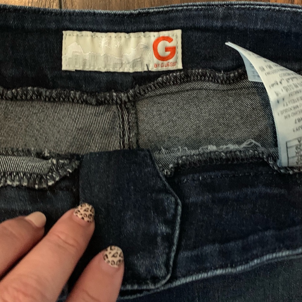 Guess Denim Shorts - Picture 4 of 6